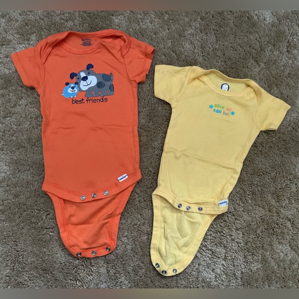 Gerber Set of 2 Bodysuits